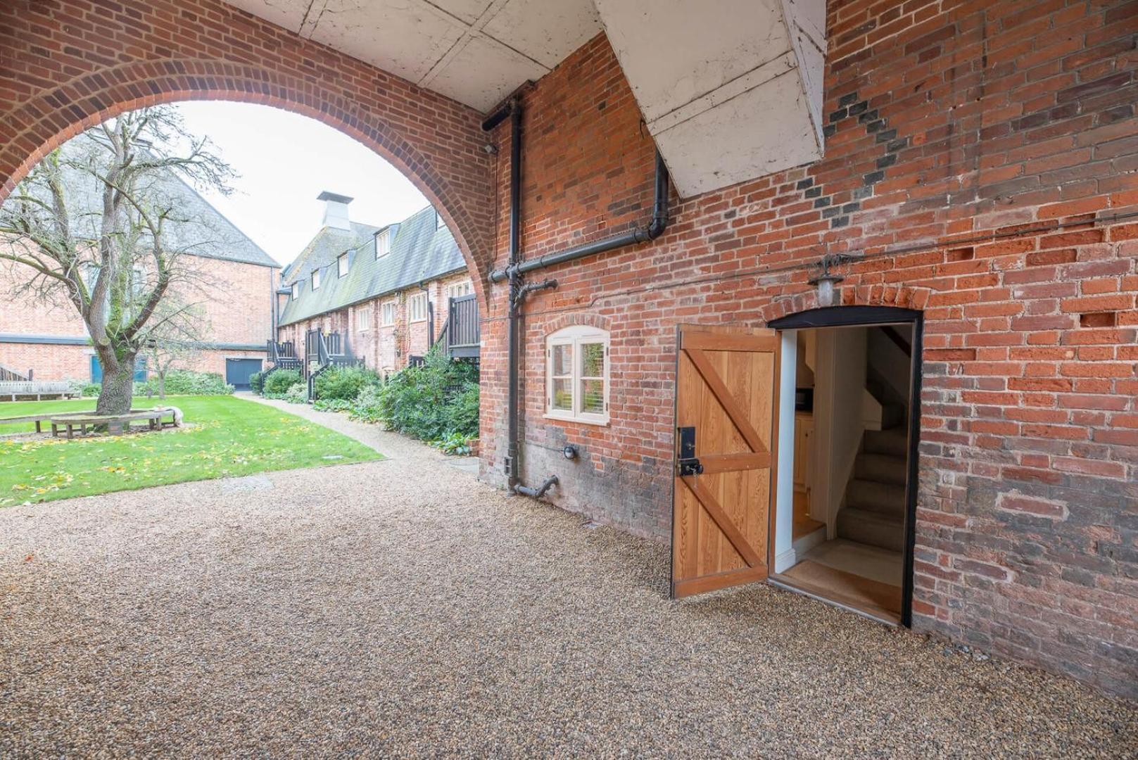 Kiln House, Snape Maltings Hotel Buitenkant foto